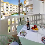Holiday Beach * דניה