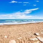 Διαμέρισμα Holiday Beach