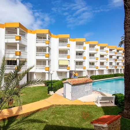 Апартаменты Holiday Beach